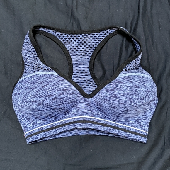 Sports bra - Picture 1 of 3